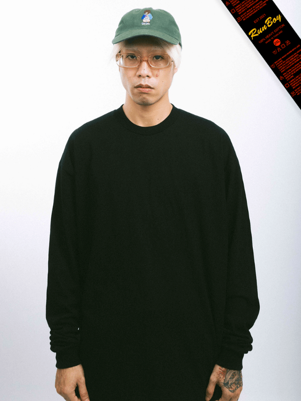 Long-Sleeve Vintage T-Shirt – Black